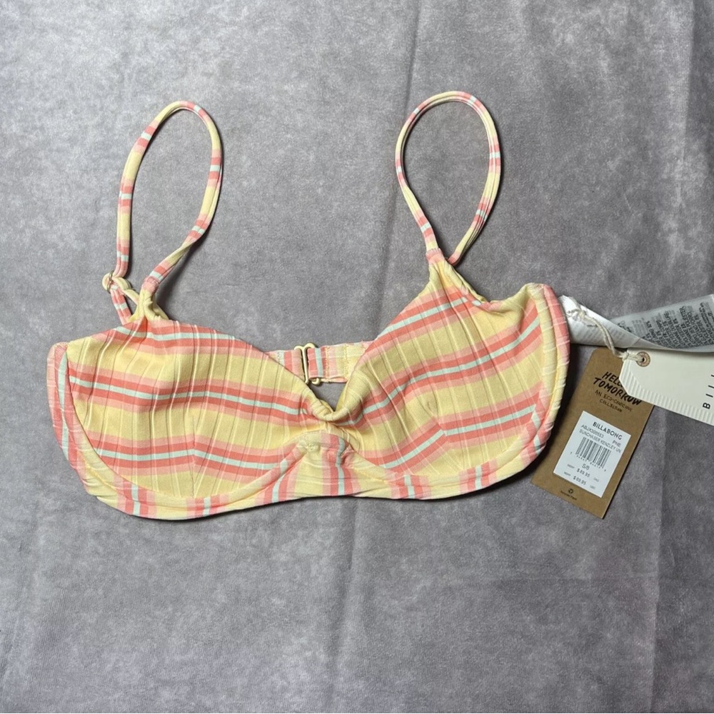NEW Billabong Sunchaser Kenzley Bikini Top Underwire NWT Size Small MSRP - $70